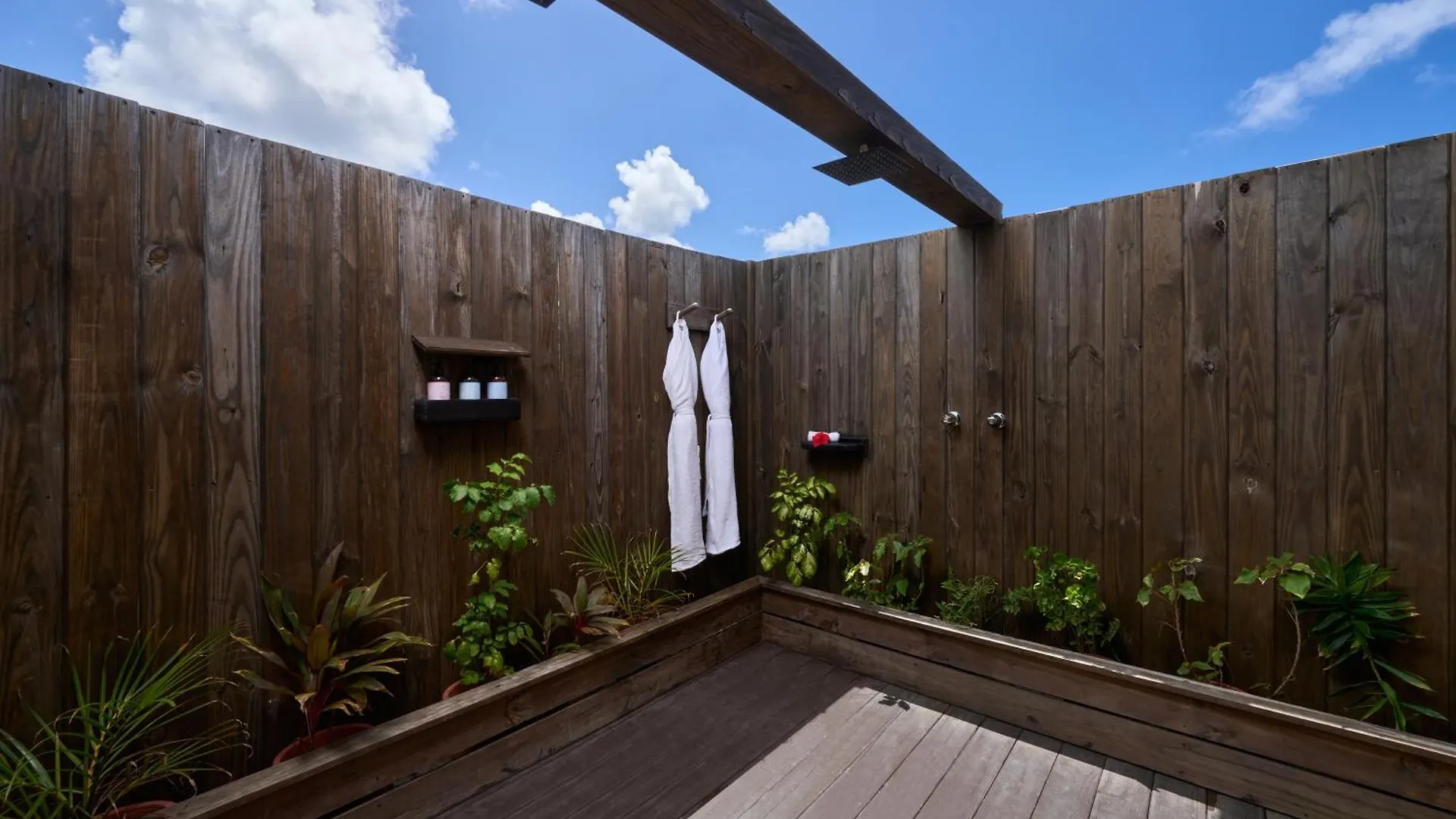 Keyonna Beach Johnson's Point 4*,  Antigua und Barbuda