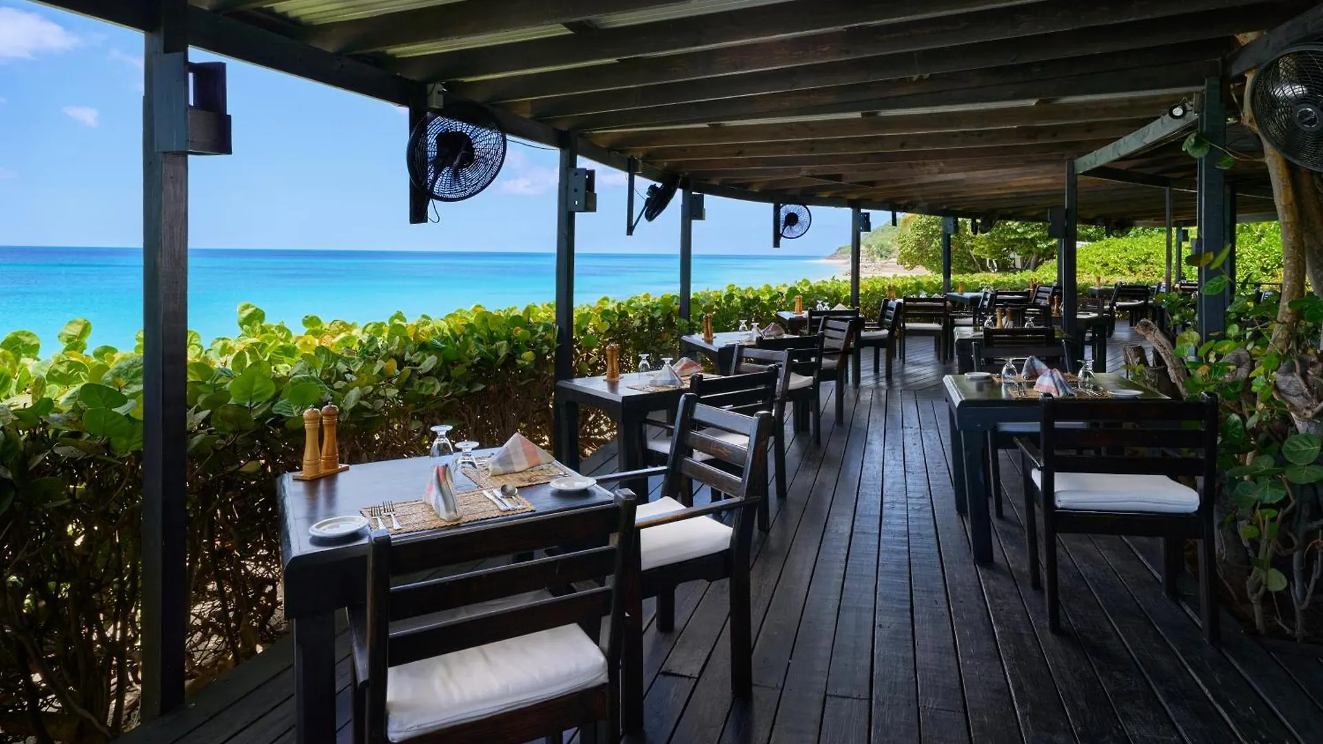 Keyonna Beach Johnson's Point Hotel